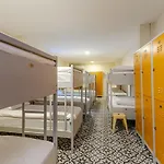 Sanat Taksim Hostel *