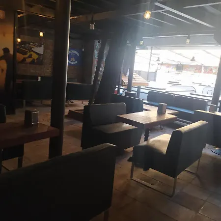 بيت شباب Sanat Taksim *