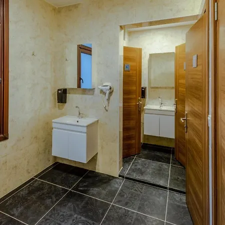 Sanat Taksim * اسطنبول