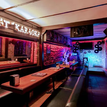 بيت شباب Sanat Taksim