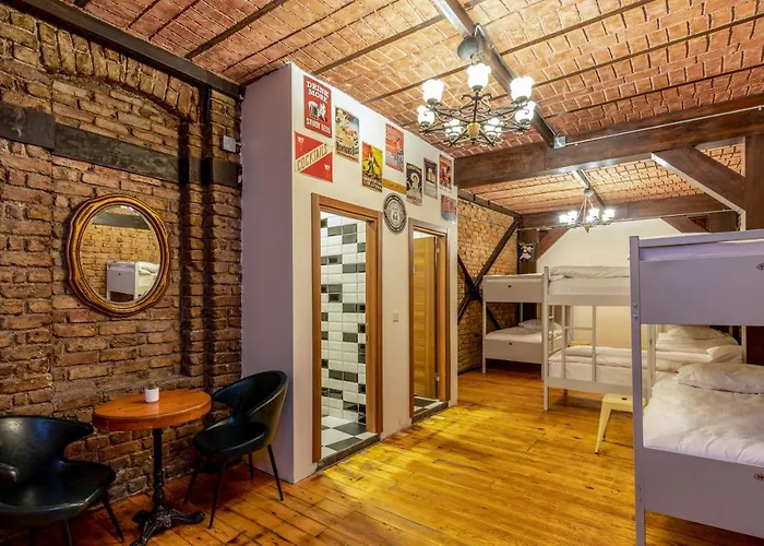 Sanat Taksim Hostal *