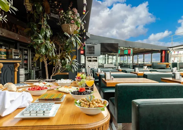 Sanat Taksim Hostal Estambul